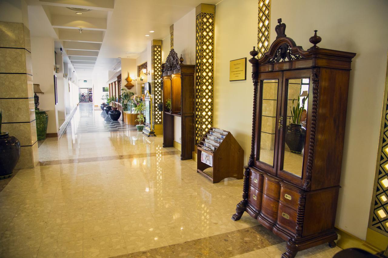 Summit Parkview 4* Yangon